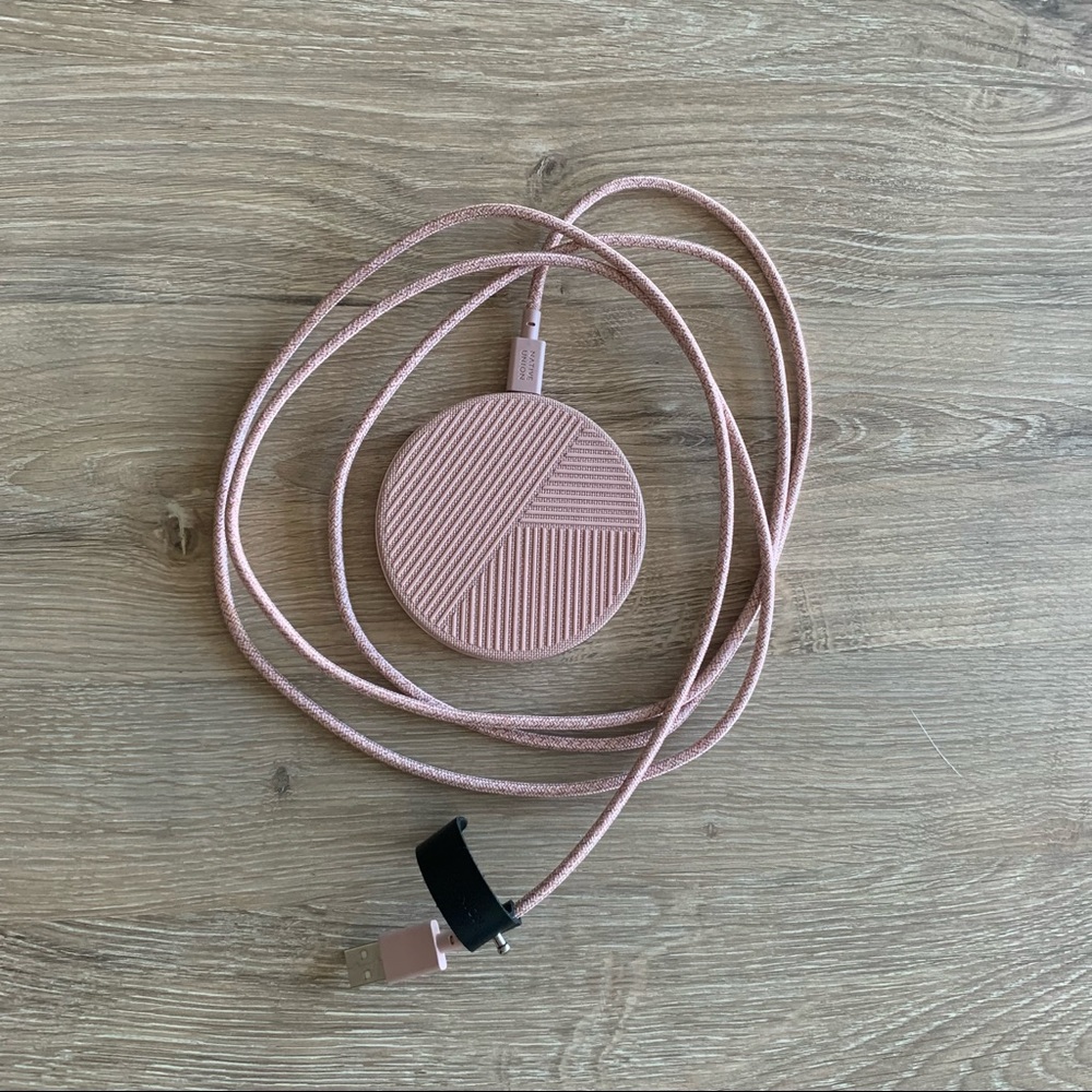 Native Union Rose Drop Wireless iPhone Charger